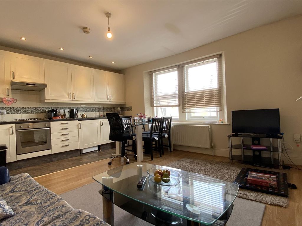 2 bed flat to rent in Grove Park Terrace, Fishponds, Bristol BS16 Zoopla