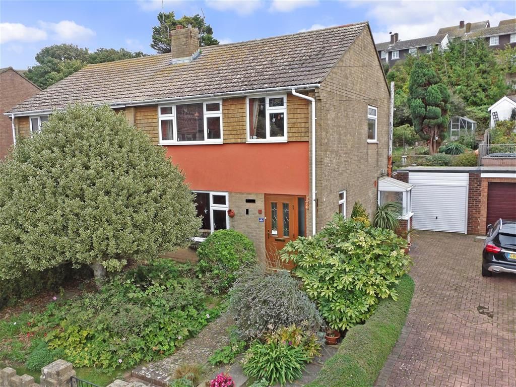 3 bed semidetached house for sale in Lockwood Crescent, Woodingdean