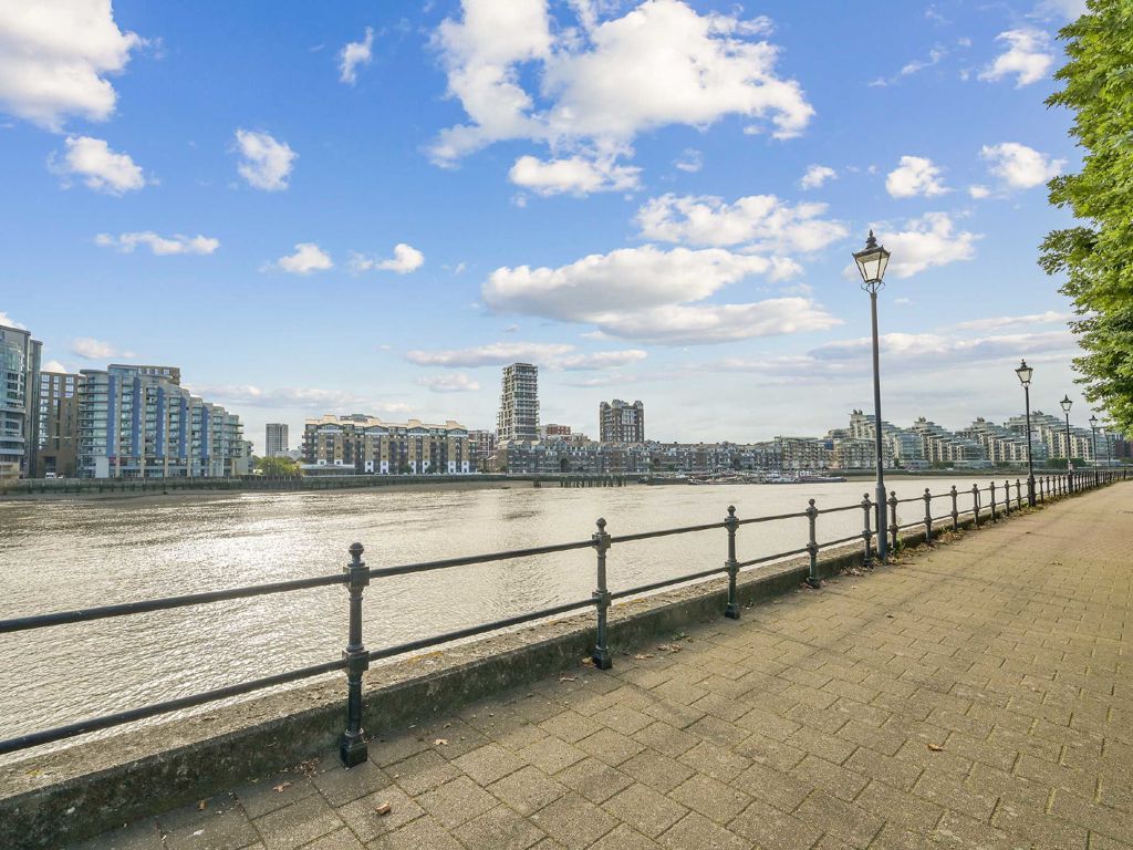 1 bed flat for sale in William Morris Way, London SW6, £500,000 Zoopla
