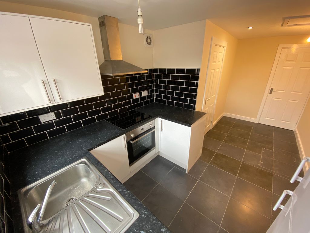 Studio to rent in Overfield Drive, Sedgemoor Park, Bilston WV14 Zoopla