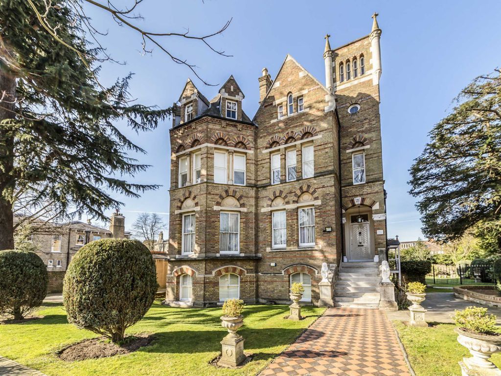 3 bed flat to rent in Riverdale Road, Twickenham TW1, £3,100 pcm Zoopla