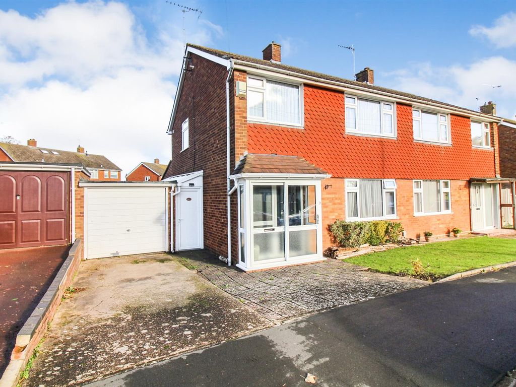 Heath Close, Aylesbury HP21  