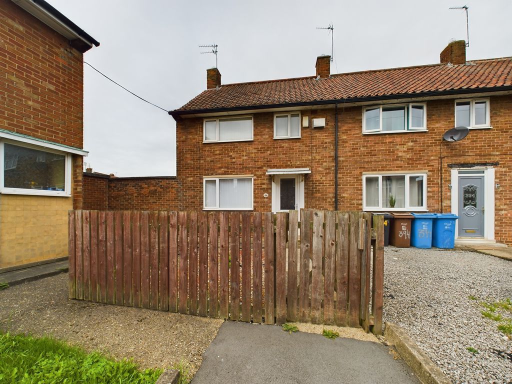 2 bed end terrace house for sale in Staveley Road, Hull, Yorkshire HU9