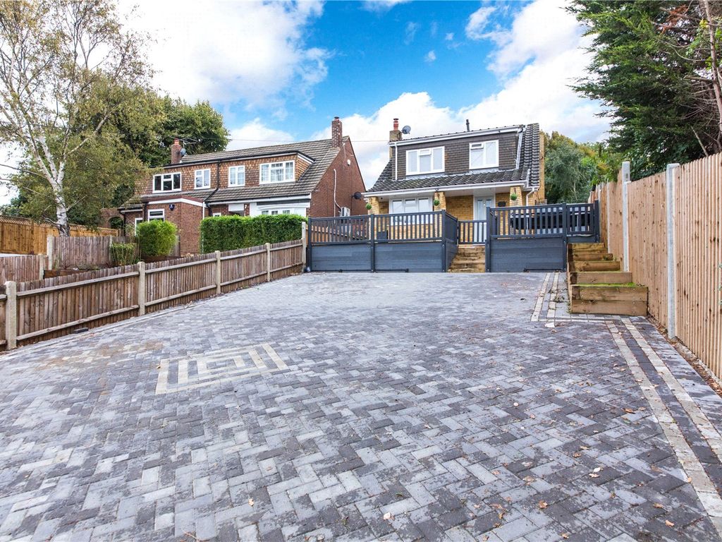 4 bed detached house for sale in Lords Wood Lane, Chatham, Kent ME5