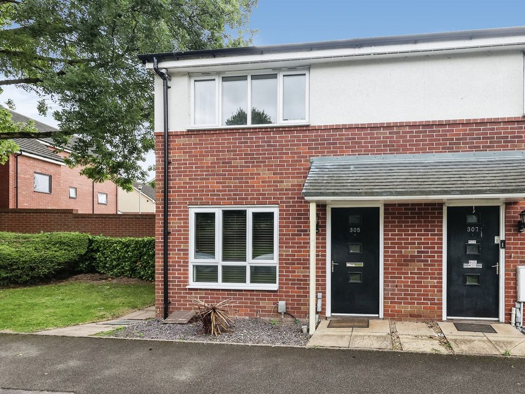 2 bed end terrace house for sale in Auckland Drive, Birmingham B36, £