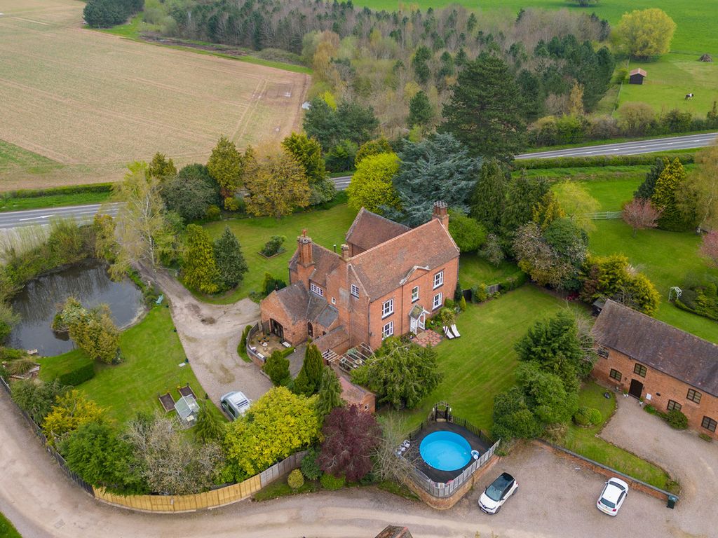 8 bed detached house for sale in Holt Heath, Worcester, Worcestershire