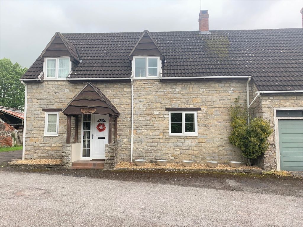 3 bed semidetached house to rent in Queen Camel, Yeovil BA22, £1,100 pcm Zoopla