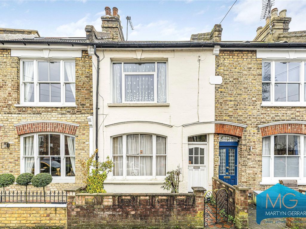 3 bed detached house for sale in Hamilton Road, East Finchley N2, £