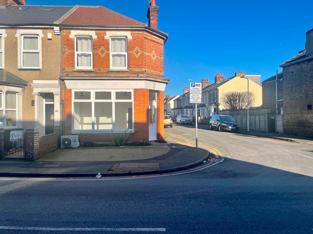 Office to let in Dover Road East, Gravesend DA11, £10,200 pa Zoopla