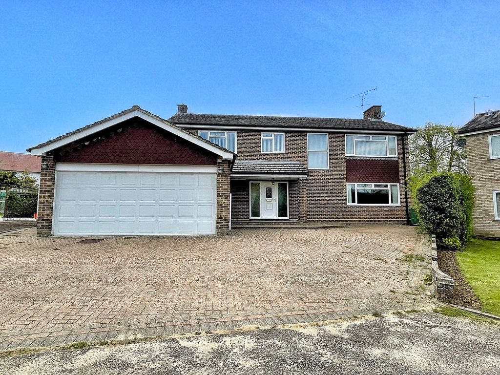 5 bed detached house for sale in Witham CM8 Zoopla