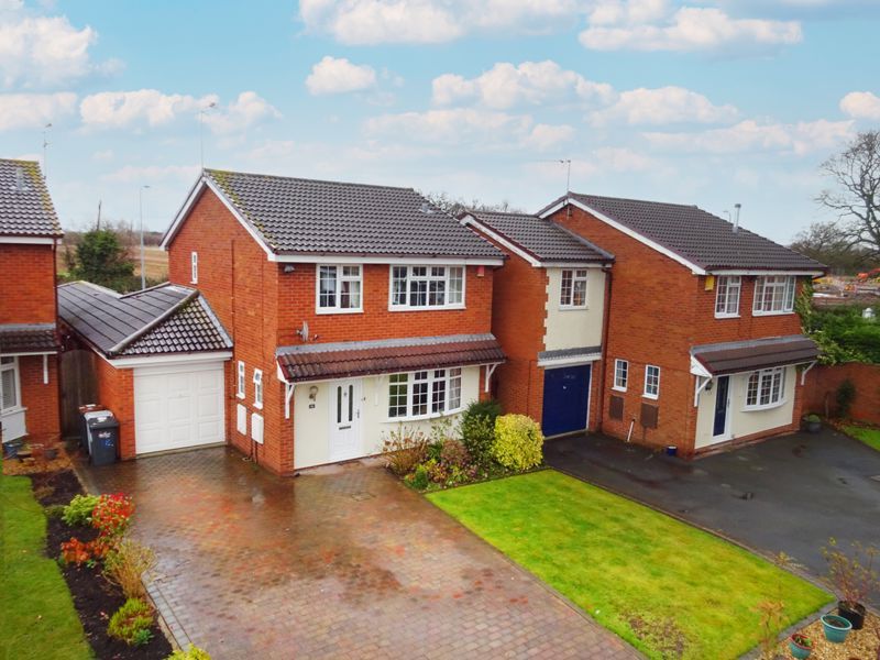 4 bed detached house for sale in Stanier Close, Crewe CW1 Zoopla