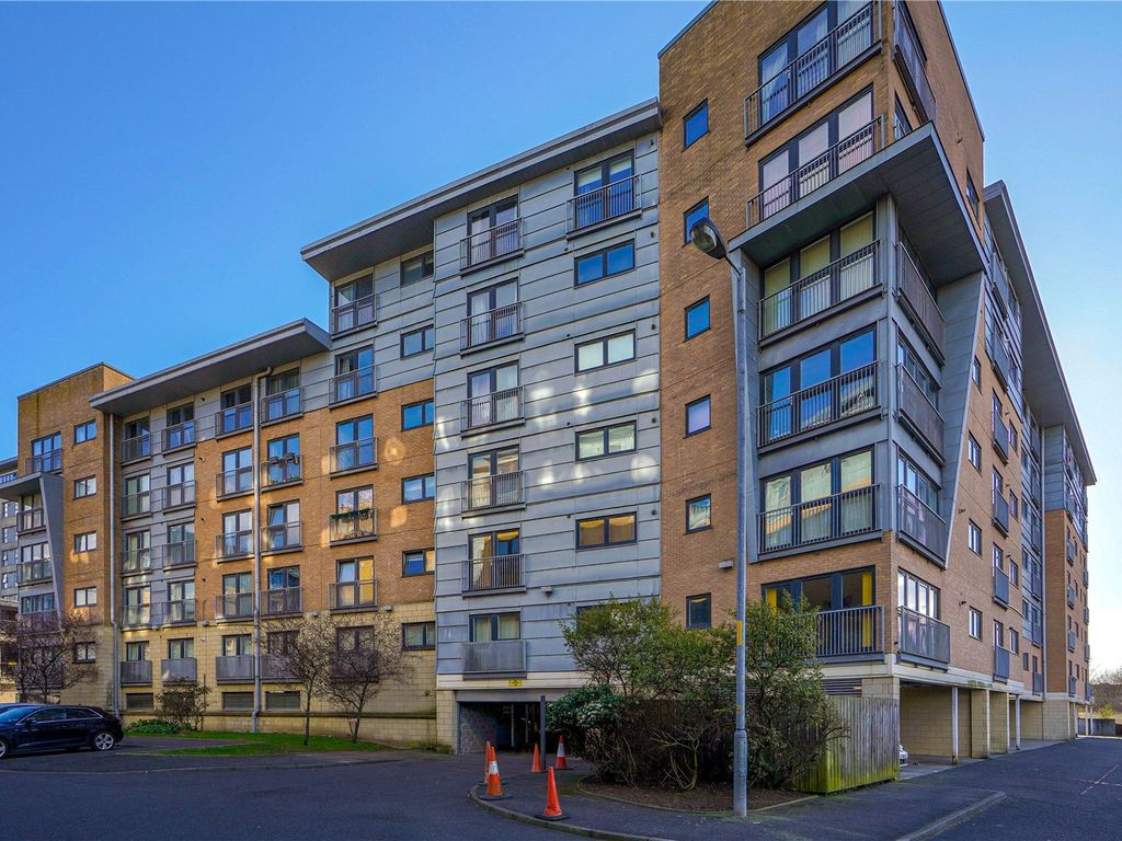 2 bed flat for sale in 6/3, Barrland Court, Pollokshields, Glasgow G41