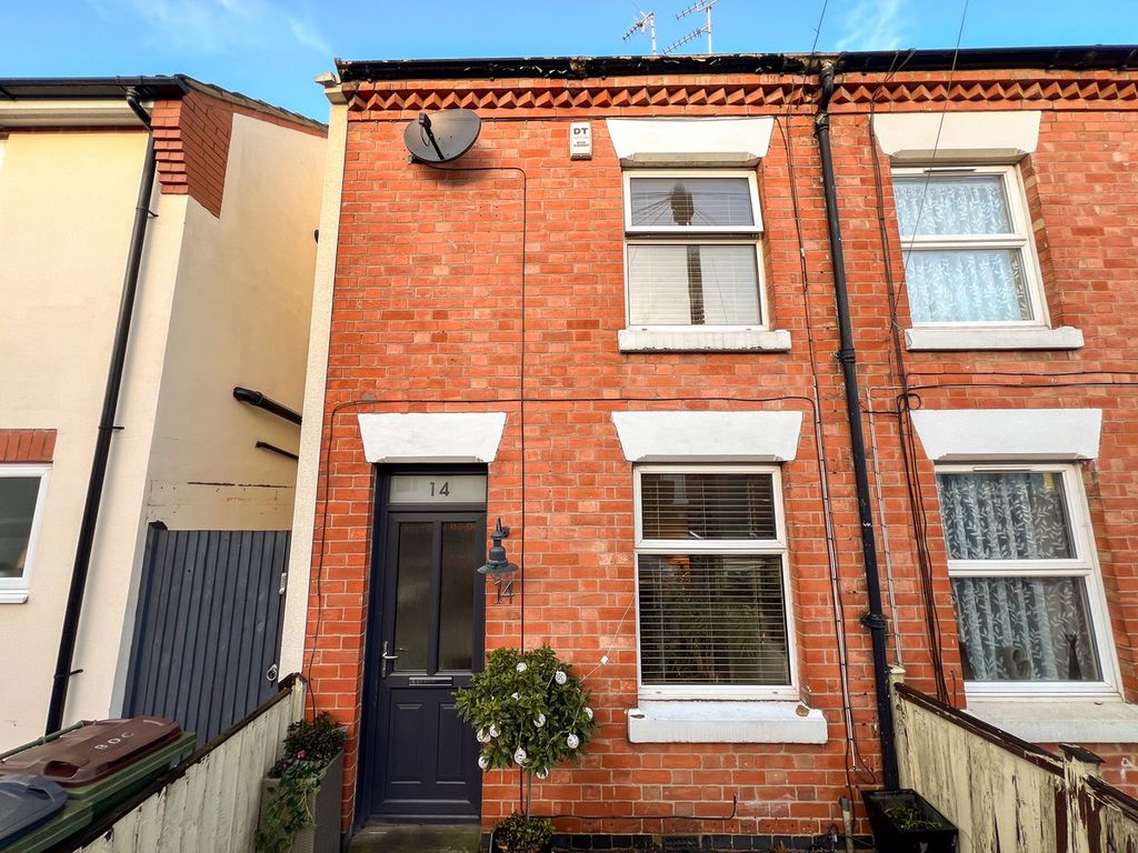 2 bed semidetached house for sale in Chestnut Road, Leicester LE3, £