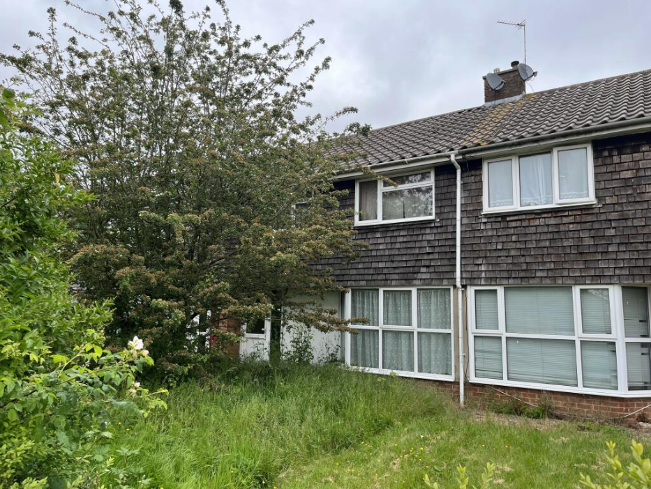 3 bed terraced house for sale in Redcliffe Walk, Aylesbury