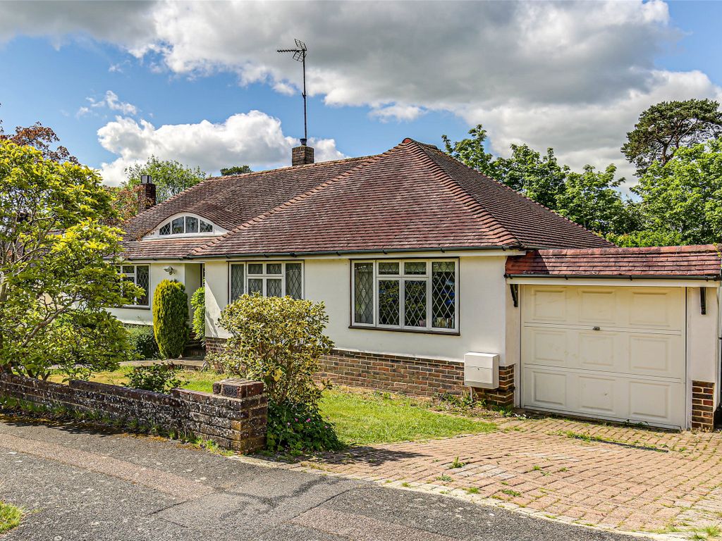 3 bed bungalow for sale in Paddock Way, Hurst Green RH8 Zoopla