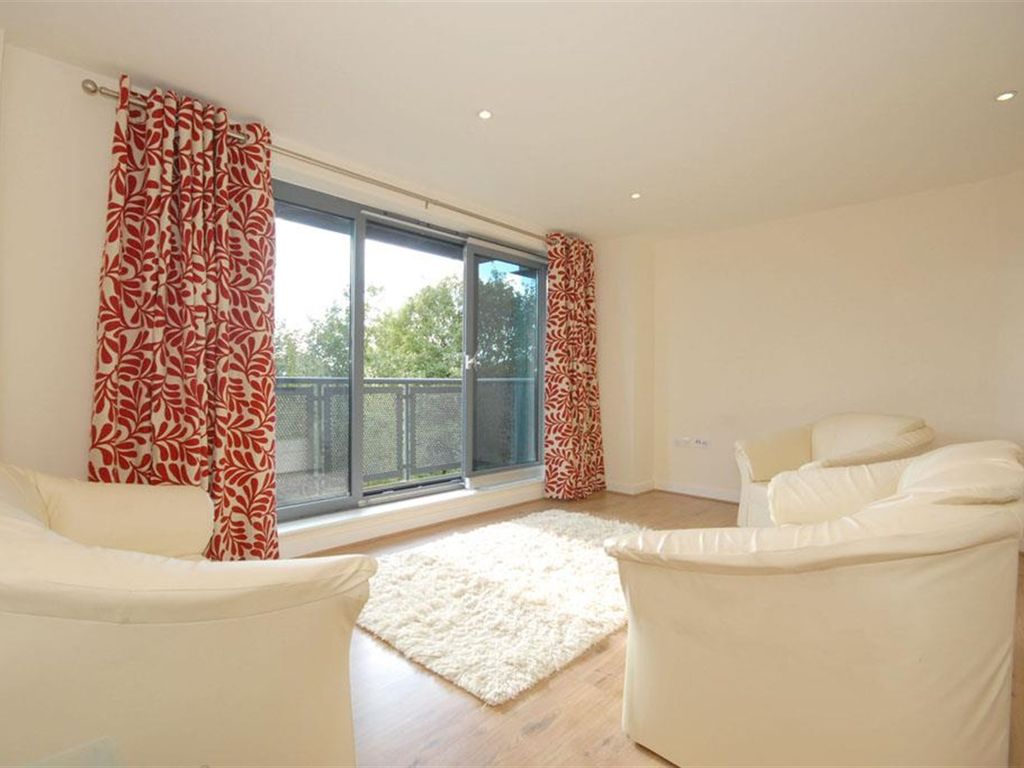 2 bed flat to rent in Independence House, Colliers Wood SW19 Zoopla