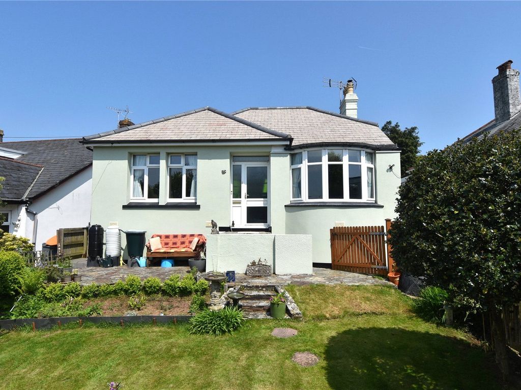 3 bed detached house for sale in Trevanion Road, St Austell, Cornwall