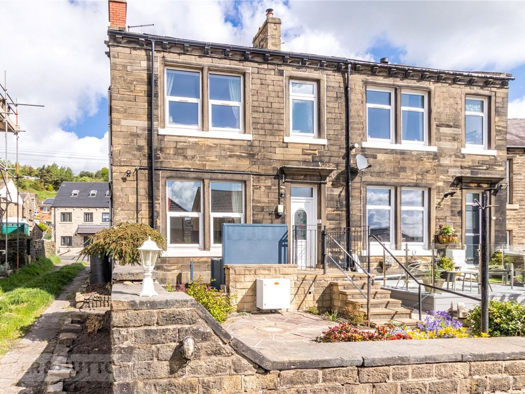 2 bed terraced house for sale in Swallow Lane, Golcar, Huddersfield