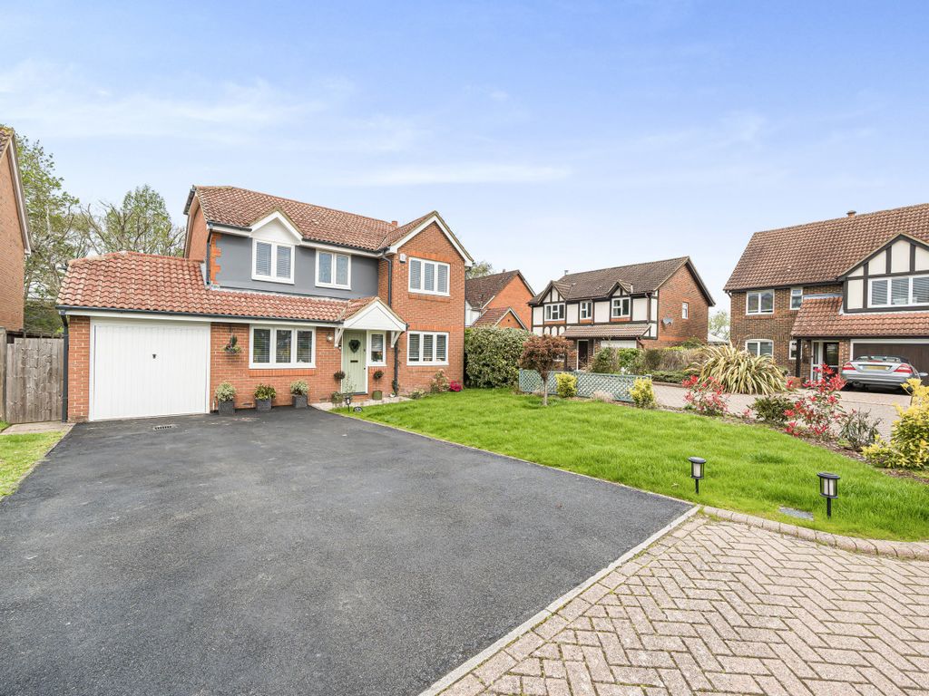 4 bed detached house for sale in Sanger Drive, Send, Woking, Surrey