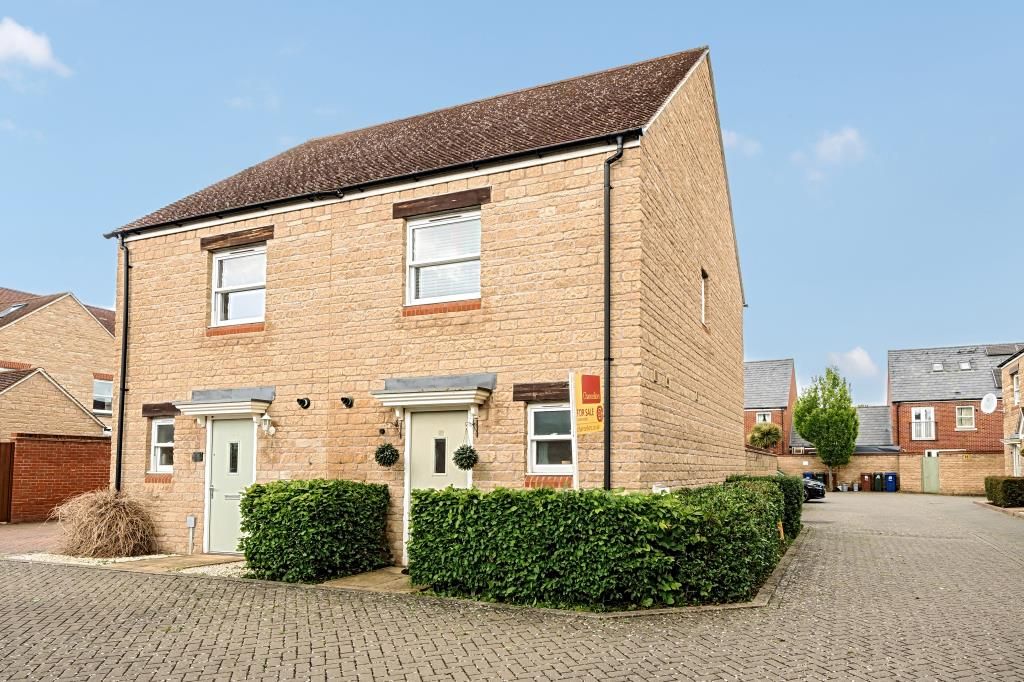 2 bed semidetached house for sale in Kingsmere, Bicester, Oxfordshire OX26 Zoopla