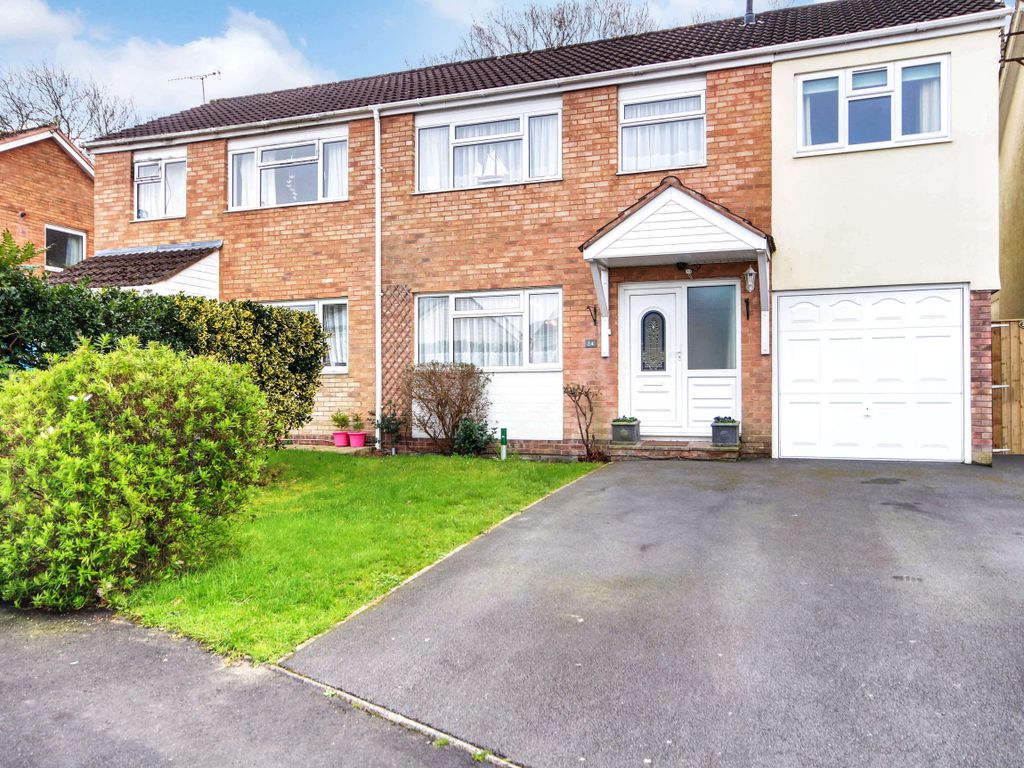 4 bed semidetached house for sale in Heal Park Crescent, Fremington