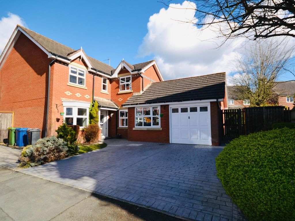 4 bed detached house for sale in Farmleigh Gardens, Great Sankey