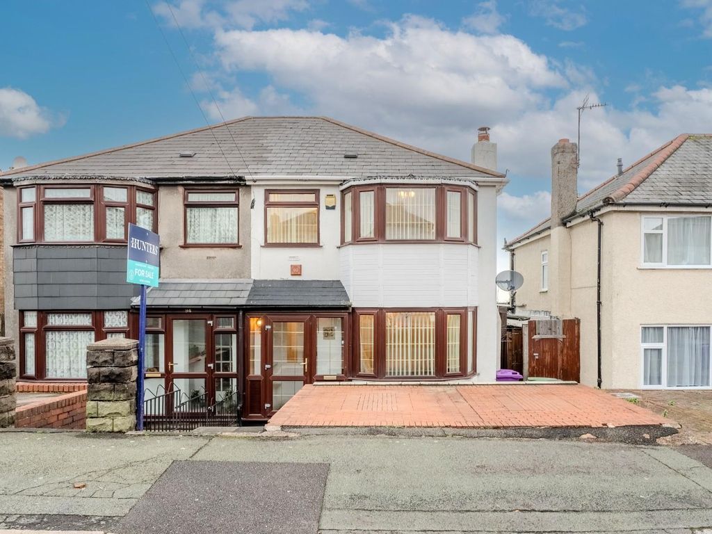3 bed semidetached house for sale in Mount Road, Lanesfield