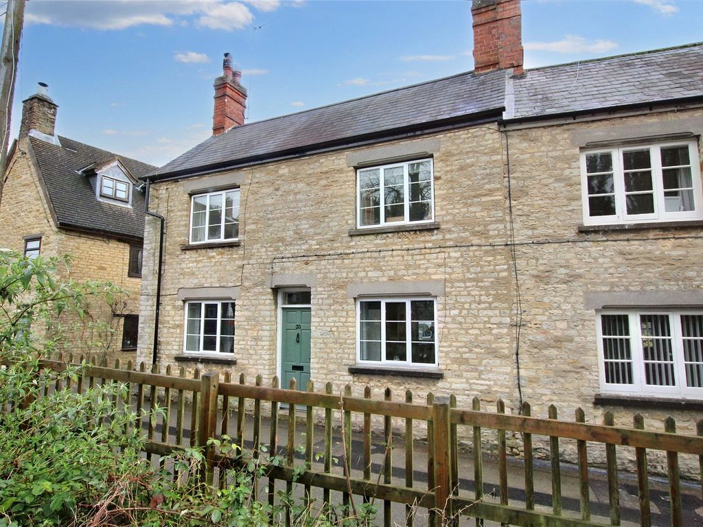 2 bed end terrace house for sale in Old Town, Brackley NN13, £325,000