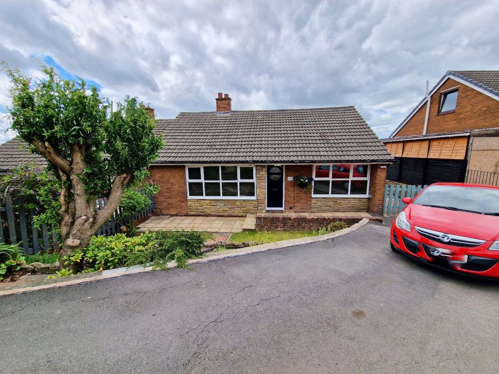 2 bed semidetached bungalow for sale in New Road, Mapplewell, Barnsley