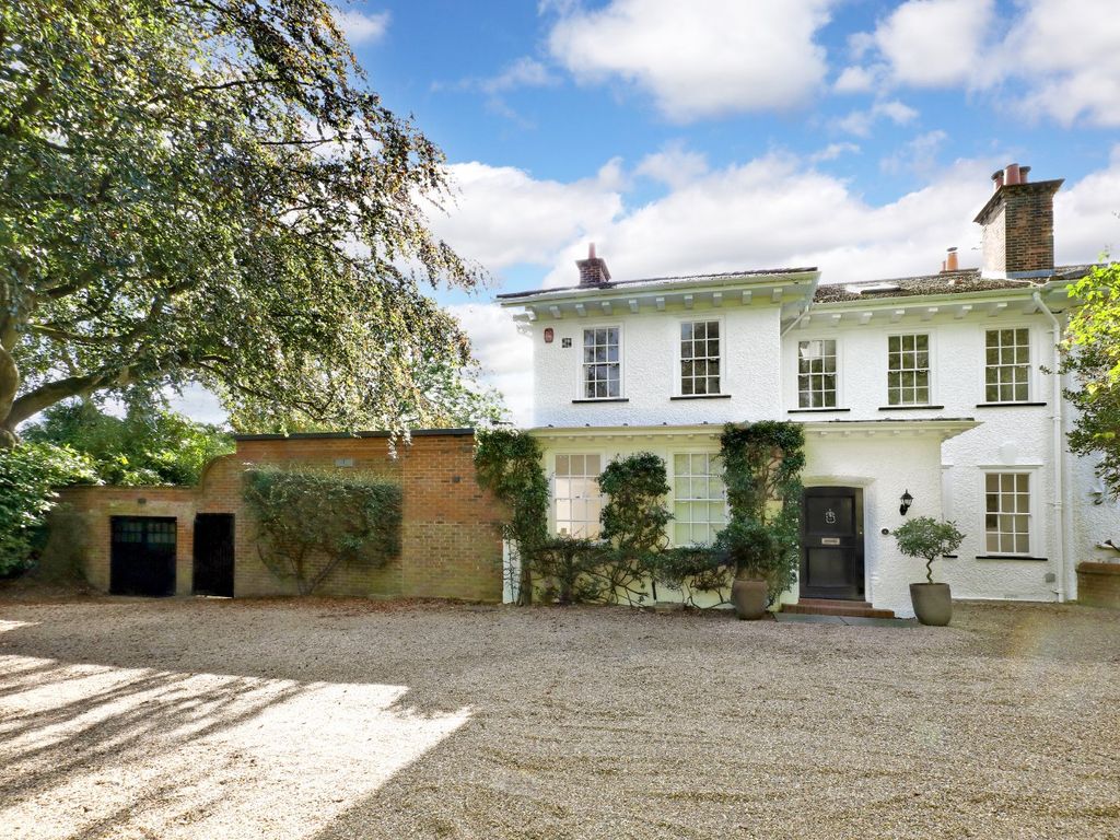 5 bed detached house for sale in Church Road, Penn, High HP10