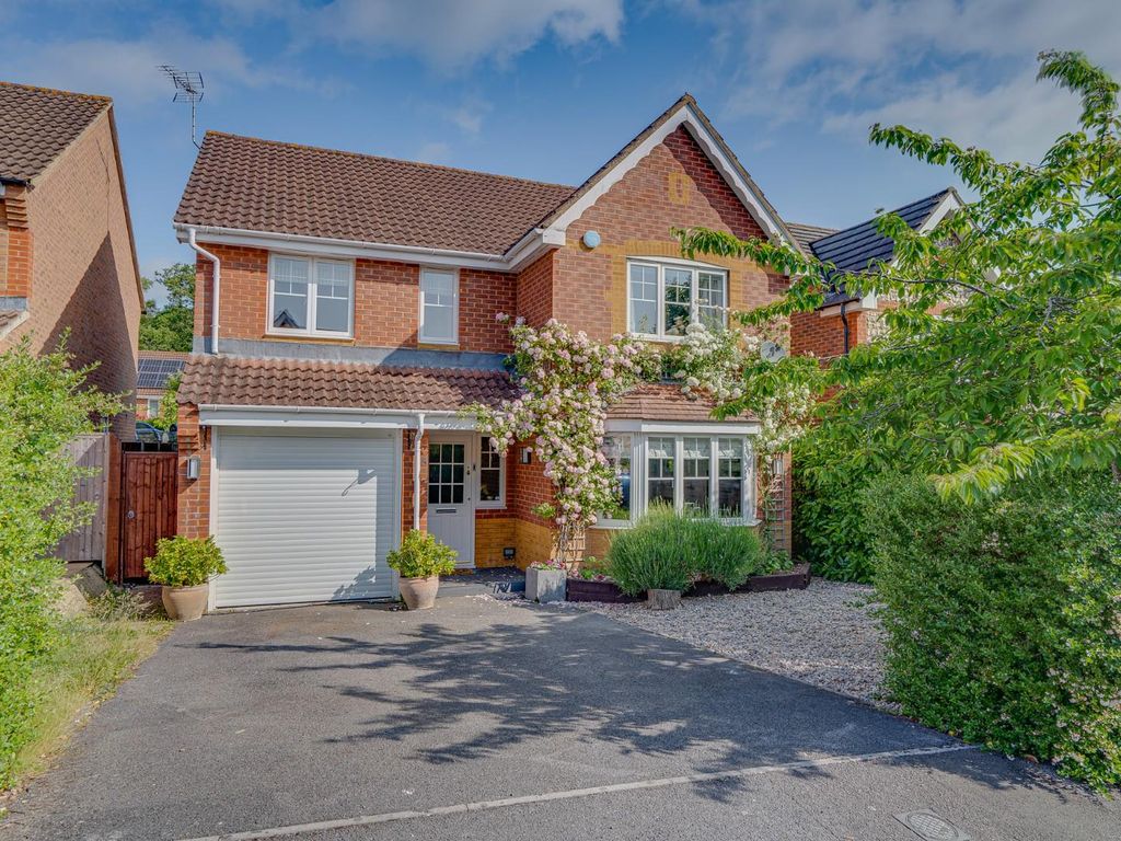 4 bed detached house for sale in Littlefield Crescent, Chandler's Ford