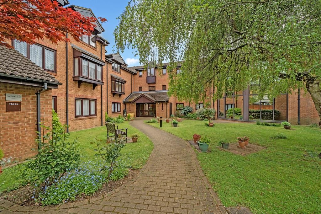 1 bed flat for sale in Northwood Hills, Middlesex HA6 Zoopla