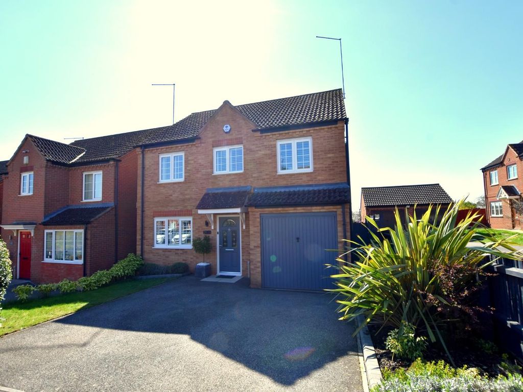 4 bed detached house for sale in Auckland Close, Kingsthorpe