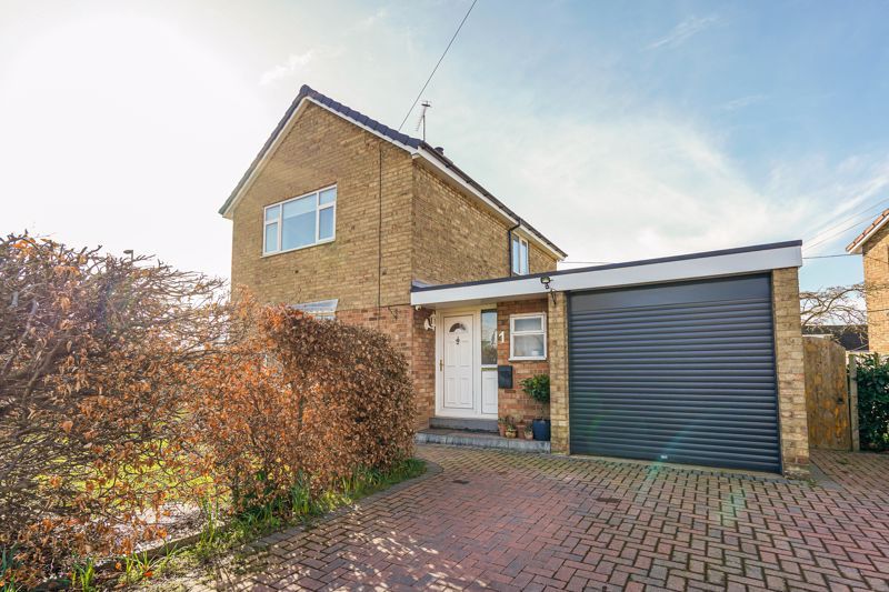 3 bed detached house for sale in 1 Road, Hessle HU13, £235,000