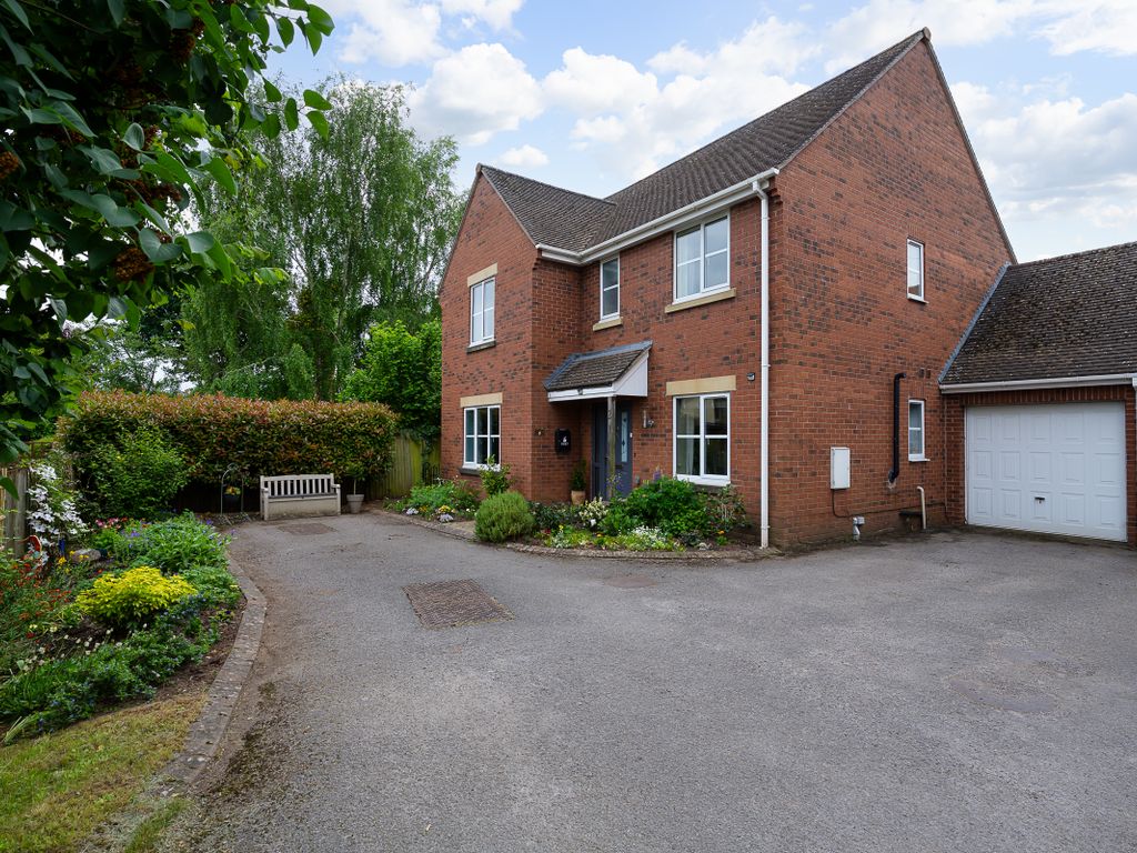 4 bed detached house for sale in Alder Close, Walford, RossOnWye HR9