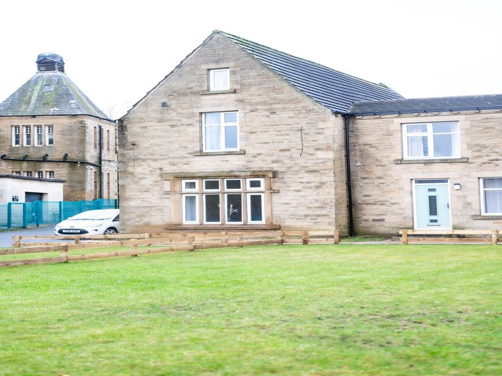 4 bed property for sale in St. Marys Road, Manningham, Bradford BD8, £
