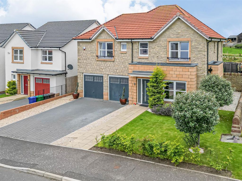 4 bed detached house for sale in 2 Pitdinnie Avenue, Cairneyhill KY12