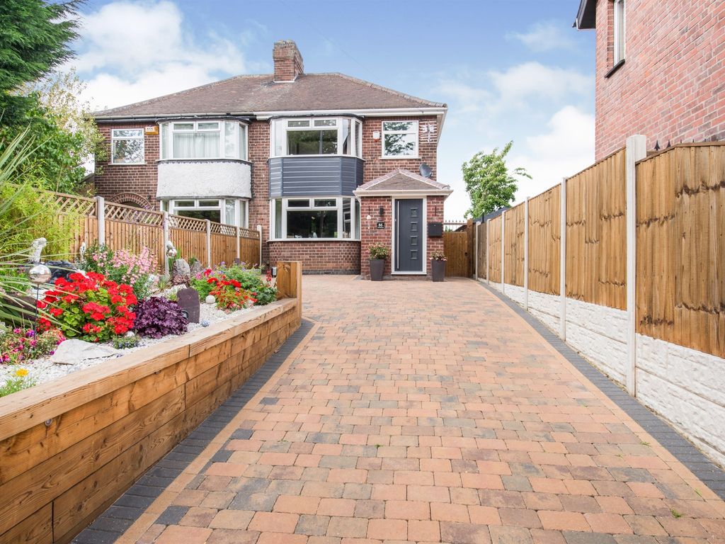 3 bed semidetached house for sale in Watnall Road, Nuthall, Nottingham