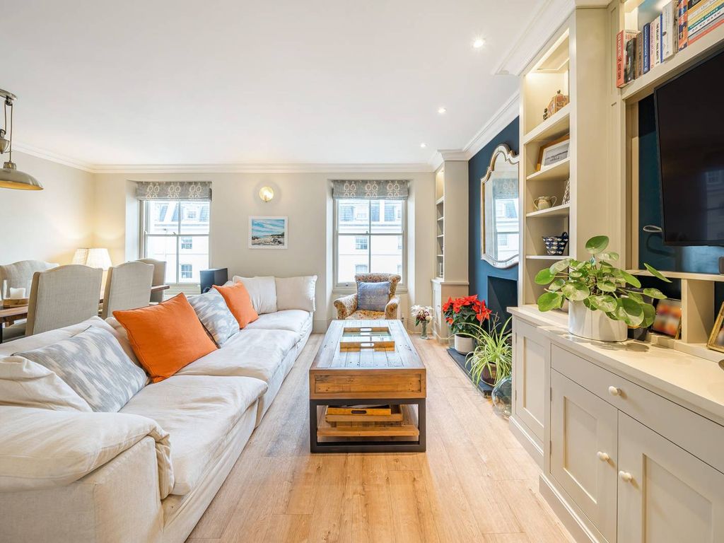 2 bed flat for sale in Gloucester Street, Pimlico, London SW1V, £