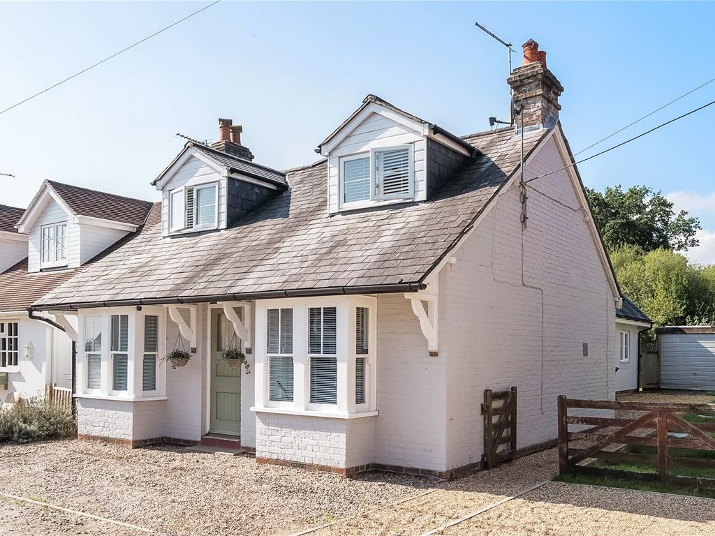 4 bed detached house for sale in Finchmead Lane, Stroud, Petersfield