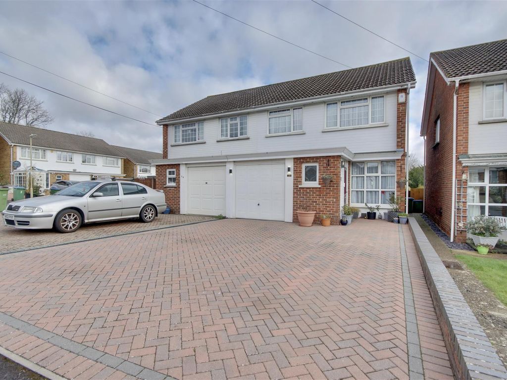 3 bed semidetached house for sale in Furneaux Gardens, Fareham PO16