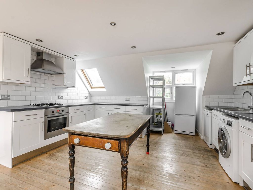 3 bed flat to rent in Norwood Road, Herne Hill, London SE24 Zoopla