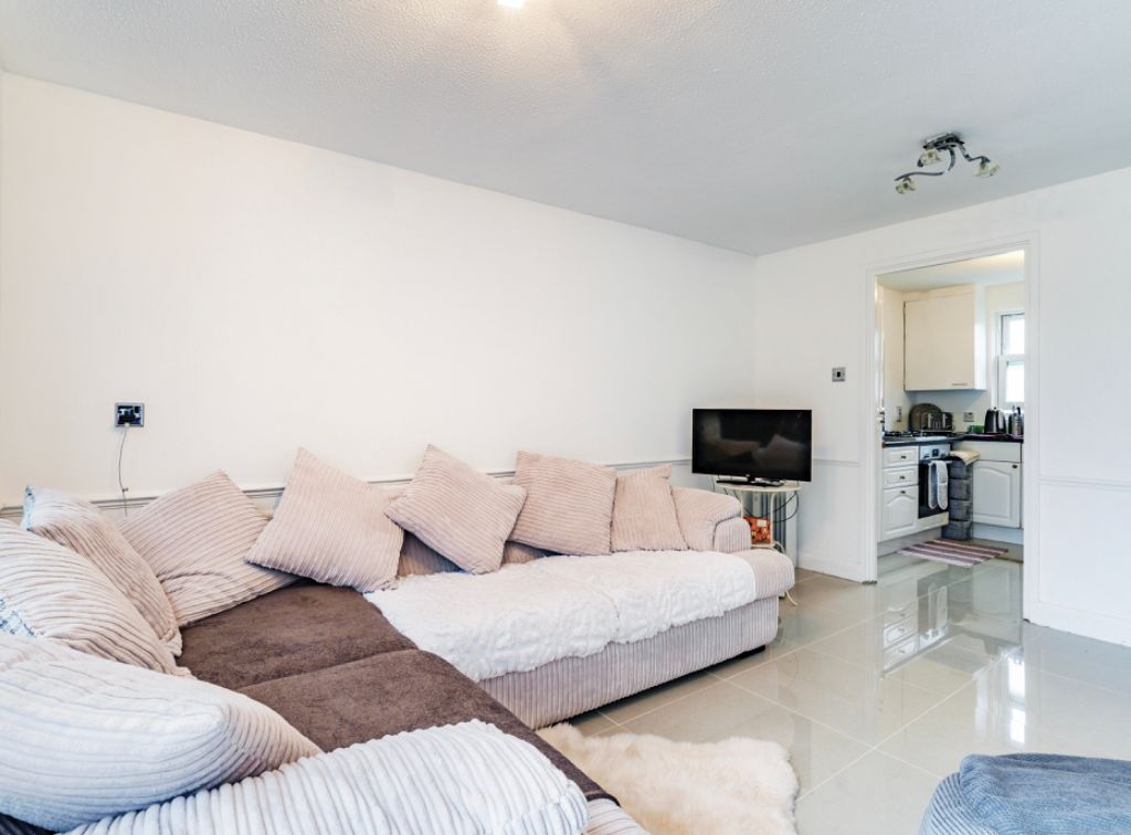 1 bed flat for sale in St. Bernards Close, London SE27 Zoopla