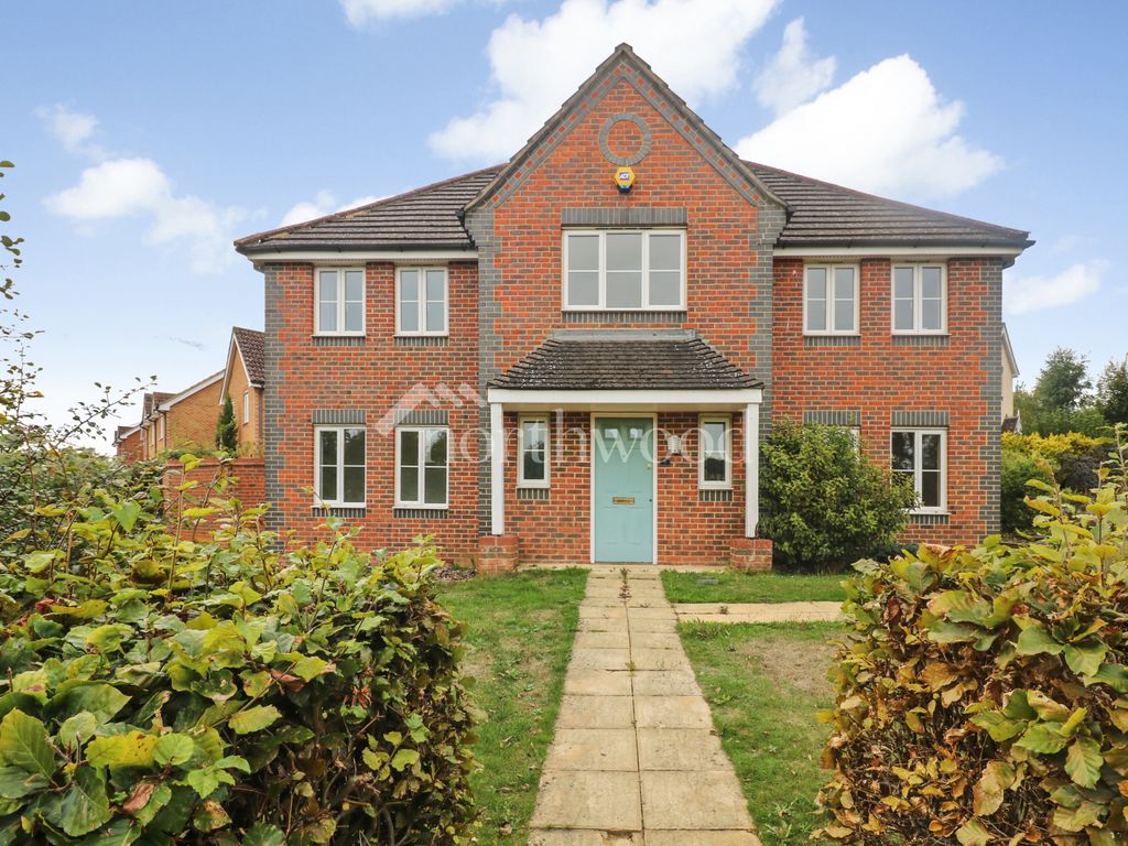 5 bed detached house to rent in Lodge Wood Drive, Orchard Heights