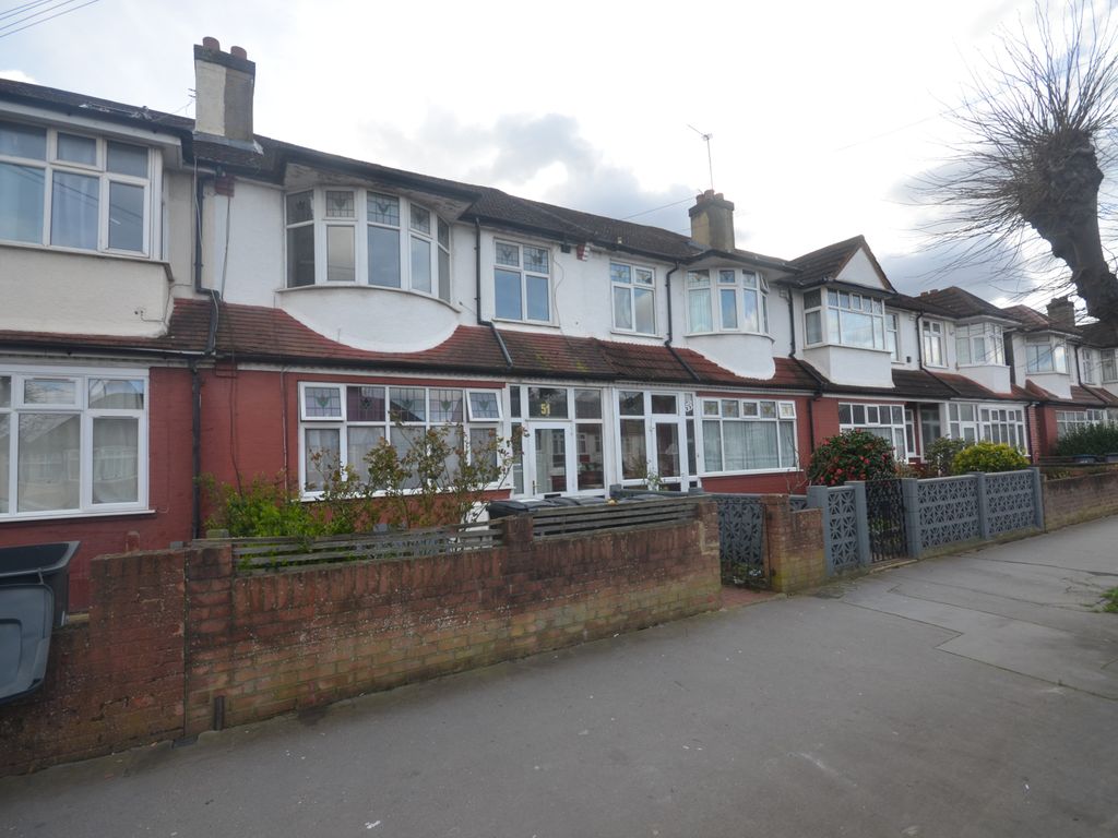 2 bed flat to rent in Stanford Road, Norbury, London SW16, £1,500 pcm