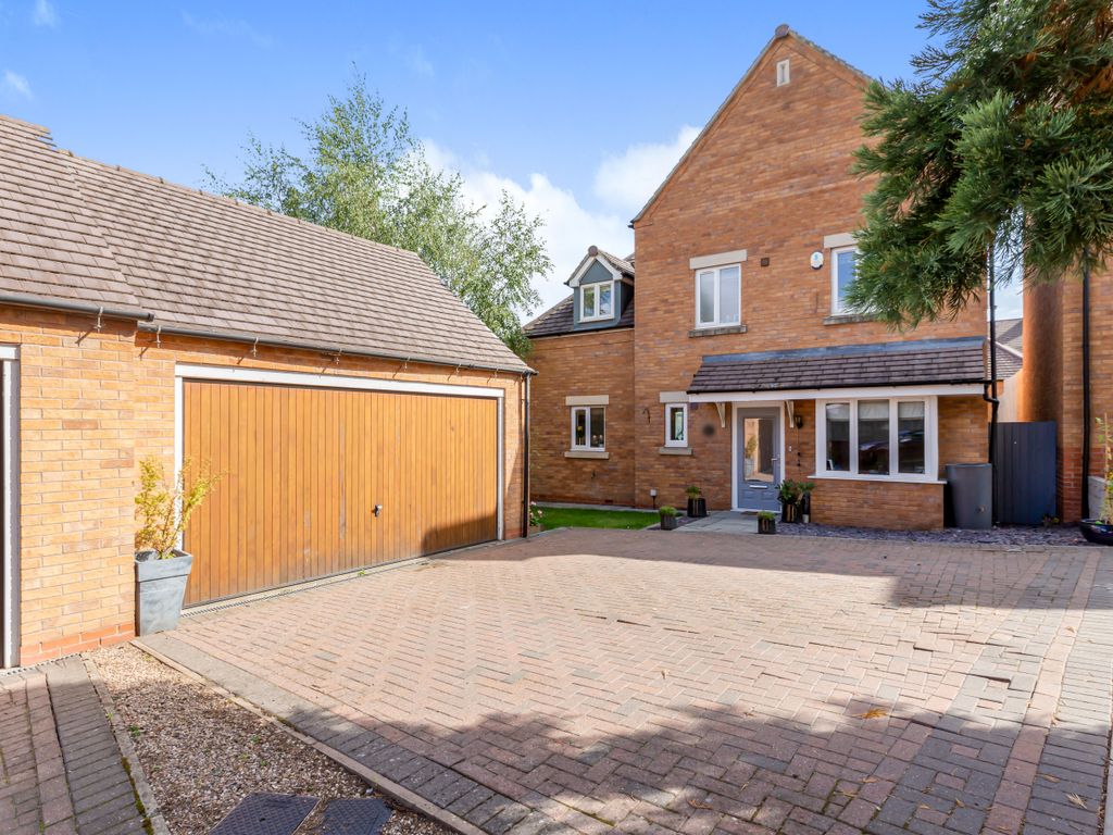 5 bed detached house for sale in Wellingtonia Close, Shepshed LE12 Zoopla
