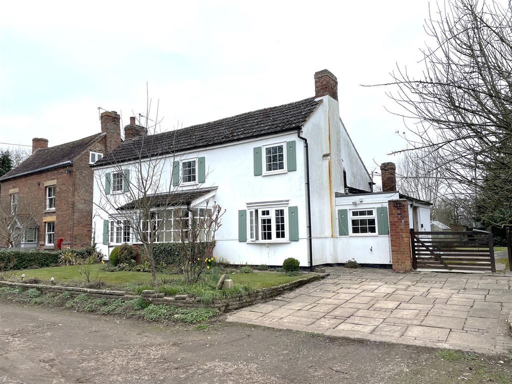 3 bed detached house for sale in Haw Bridge, Tirley, Gloucester GL19