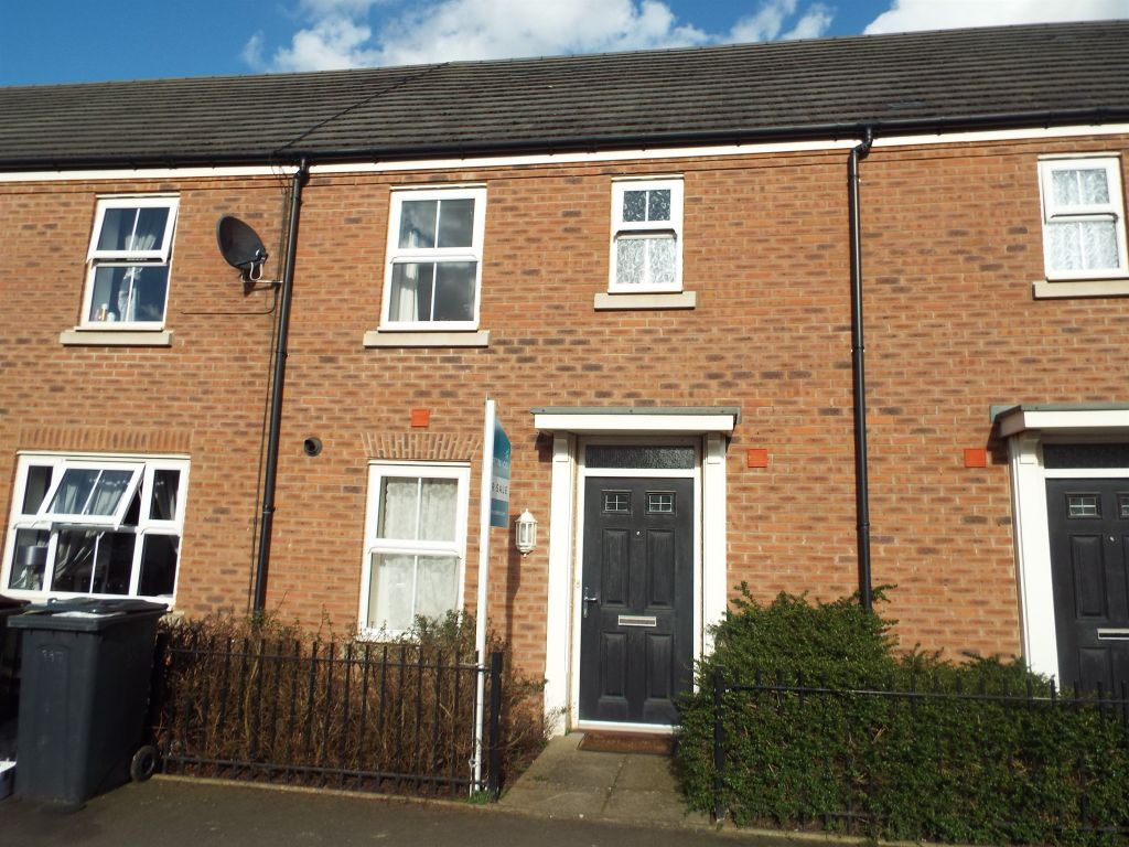 3 bed terraced house for sale in Queen Elizabeth Road, Nuneaton CV10