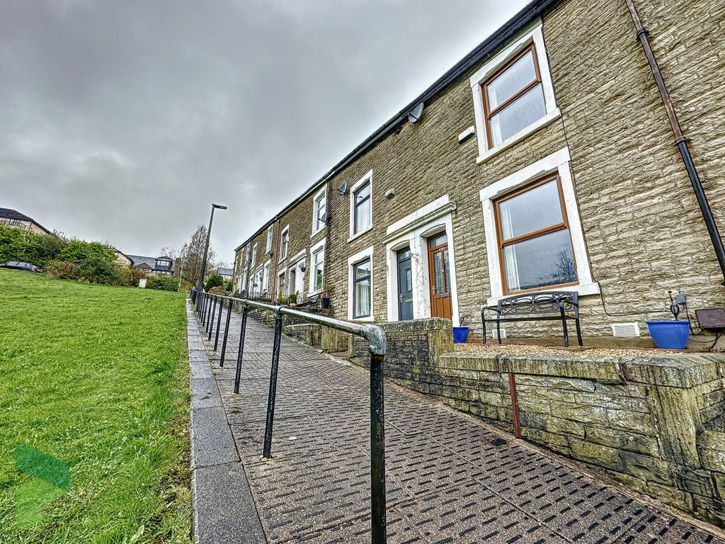 3 bed terraced house for sale in Radfield Avenue, Darwen BB3 Zoopla