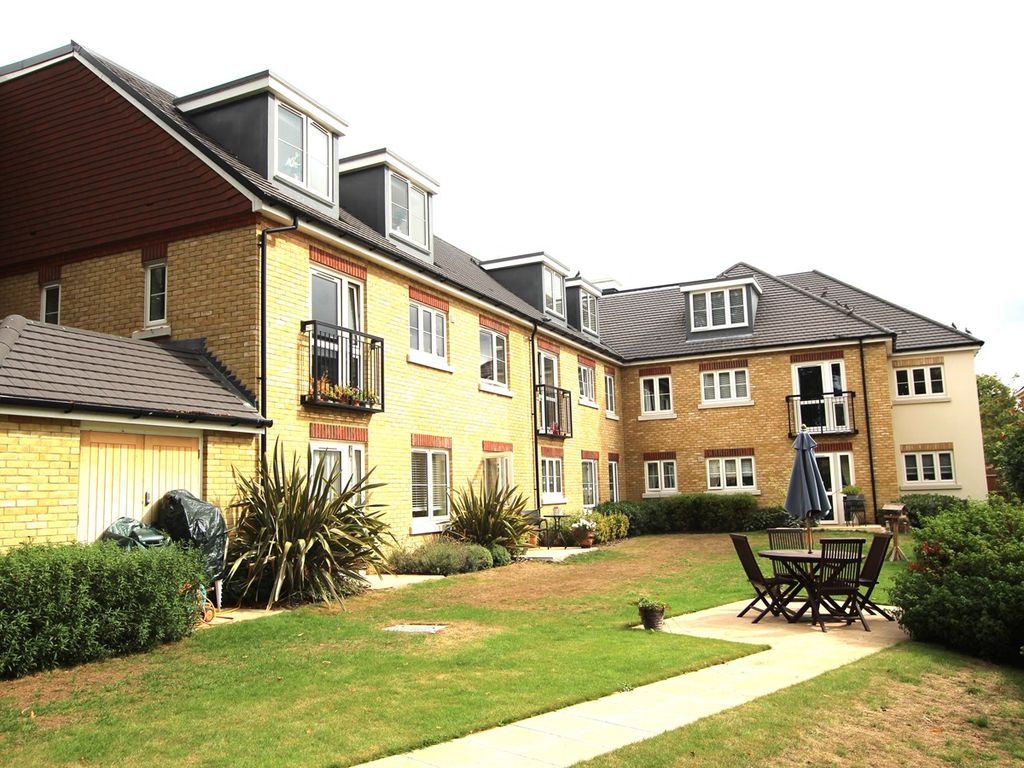 1 bed property for sale in Manygate Lane, Shepperton TW17 Zoopla